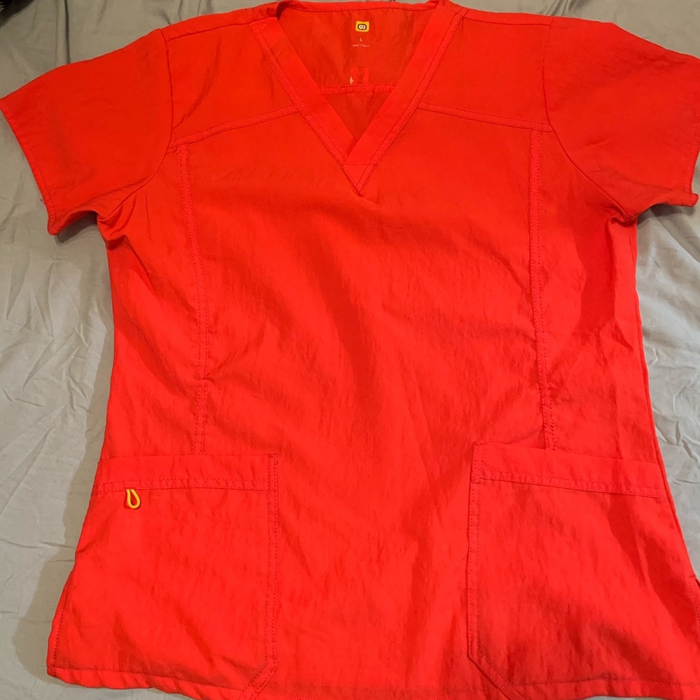 Wonderwink scrub top